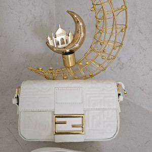 Fendi 🤍حجم صغير لون ابيض