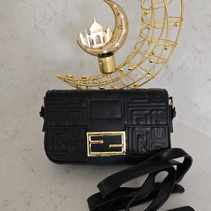 Fendi🖤 حجم صغير لون اسود