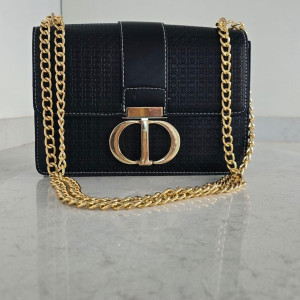 Crestin dior حجم أقل من الوسط