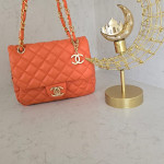 شانيل حجم صغير مع ميدالية Cc لون برتقالي